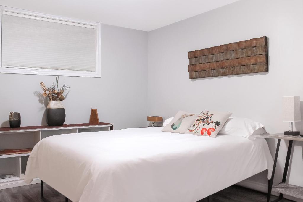 1 Bedroom Studio Close To University Of Guelph