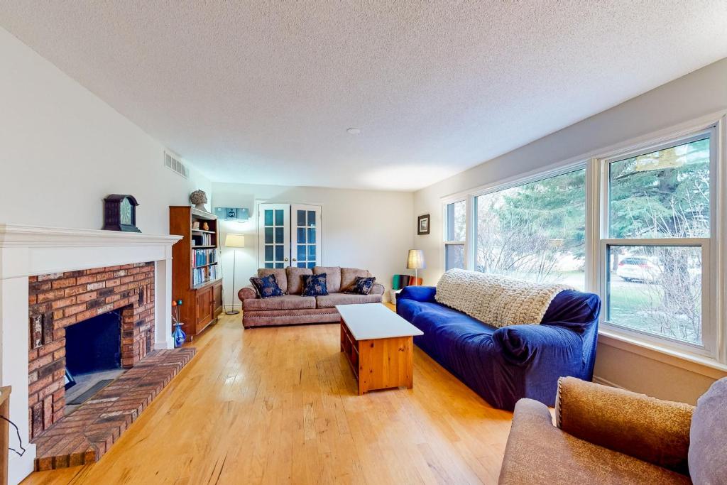 The Country Bungalow