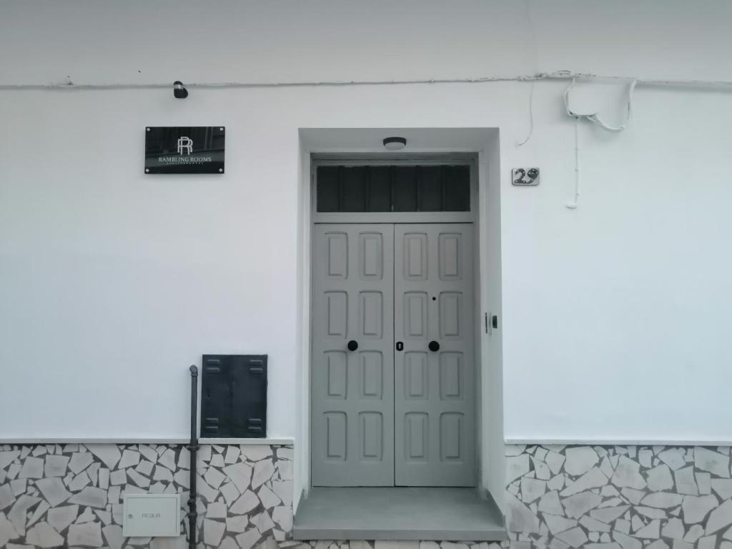 Rambling Rooms
