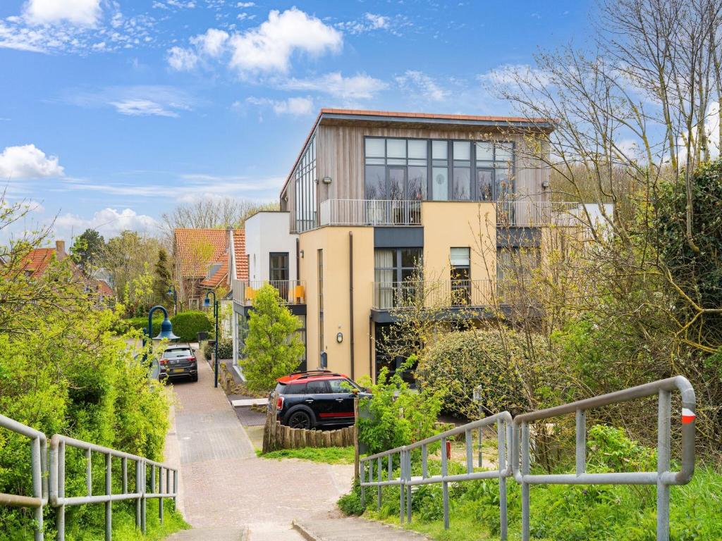 Apartment, located a stone's throw away from the sea