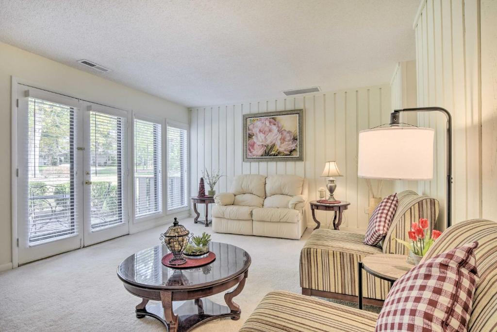 Cozy Chapel Hill Condo about 2 Mi to UNC and Dtwn!