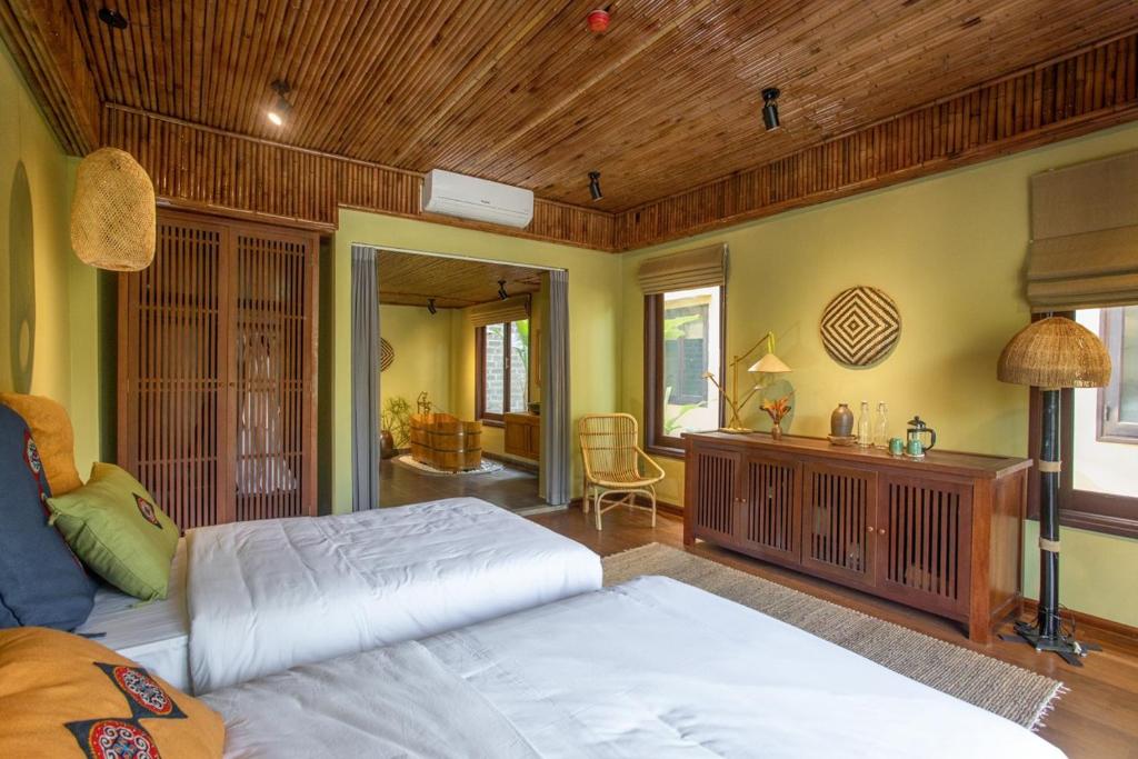 HỒ ĐÁ CỔ THIÊN LONG RESORT
