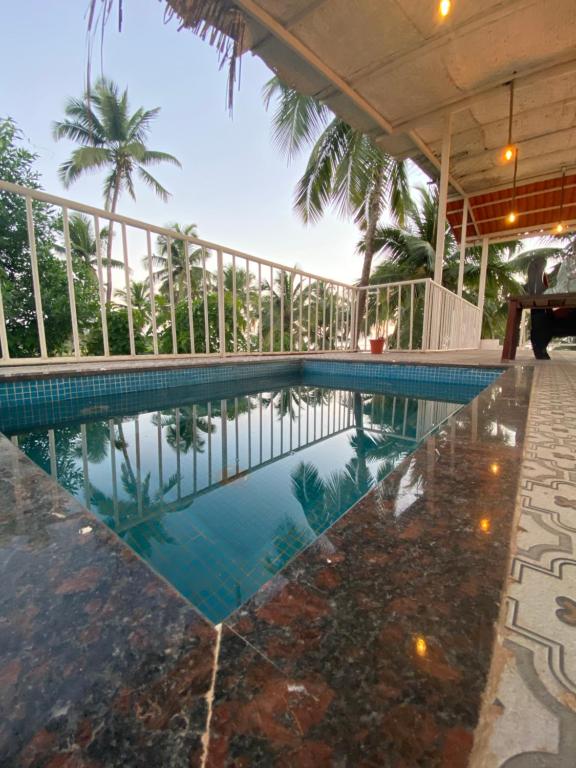 villa by the sea morjim beach