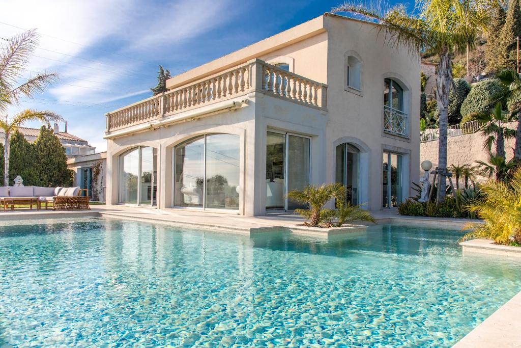 Beautiful Villa with amazing Monte Carlo & Sea View