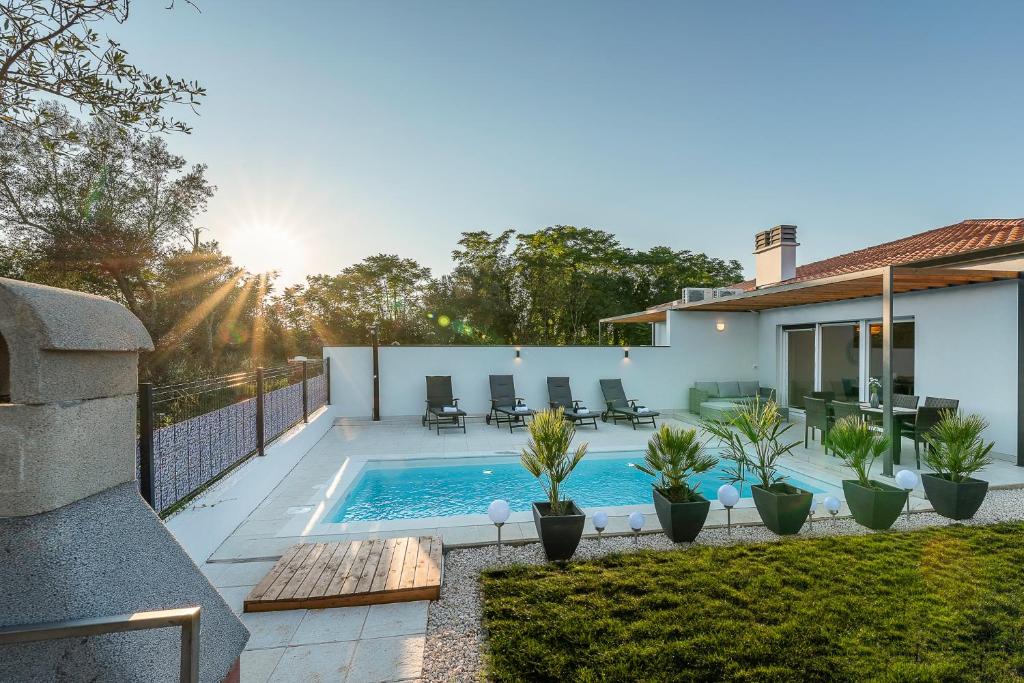 Villa Relax Home Sun