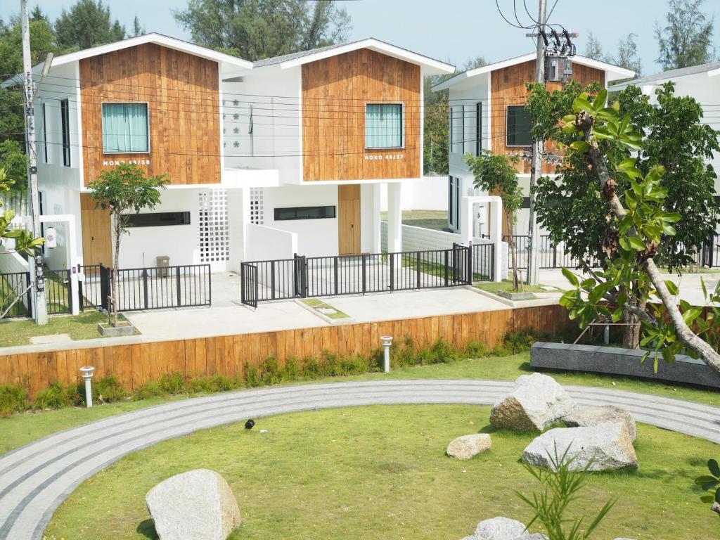 Ida Japanese pool villa