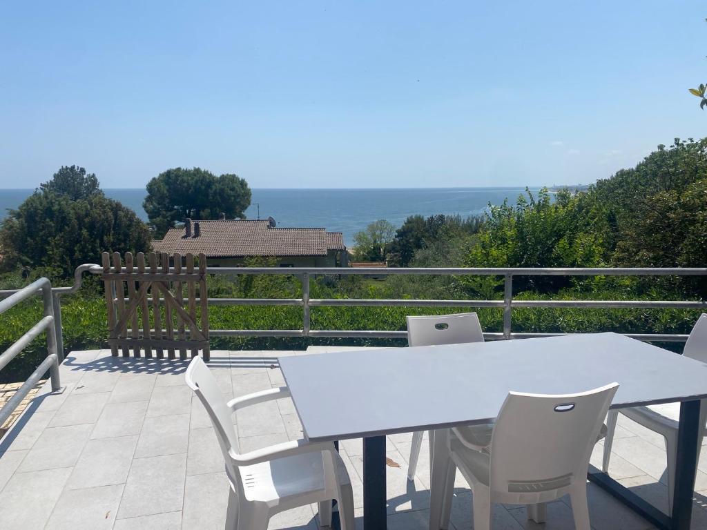 terrazza vista mare, giardino, parcheggio, wi fi