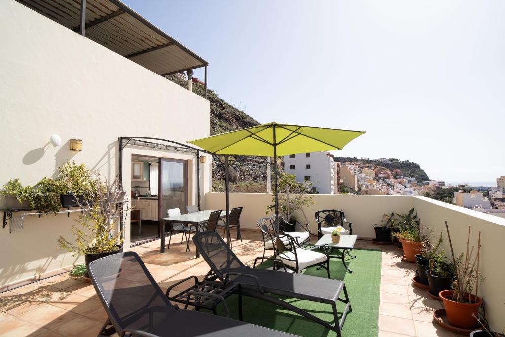 Holiday House Penthouse in La Gomera