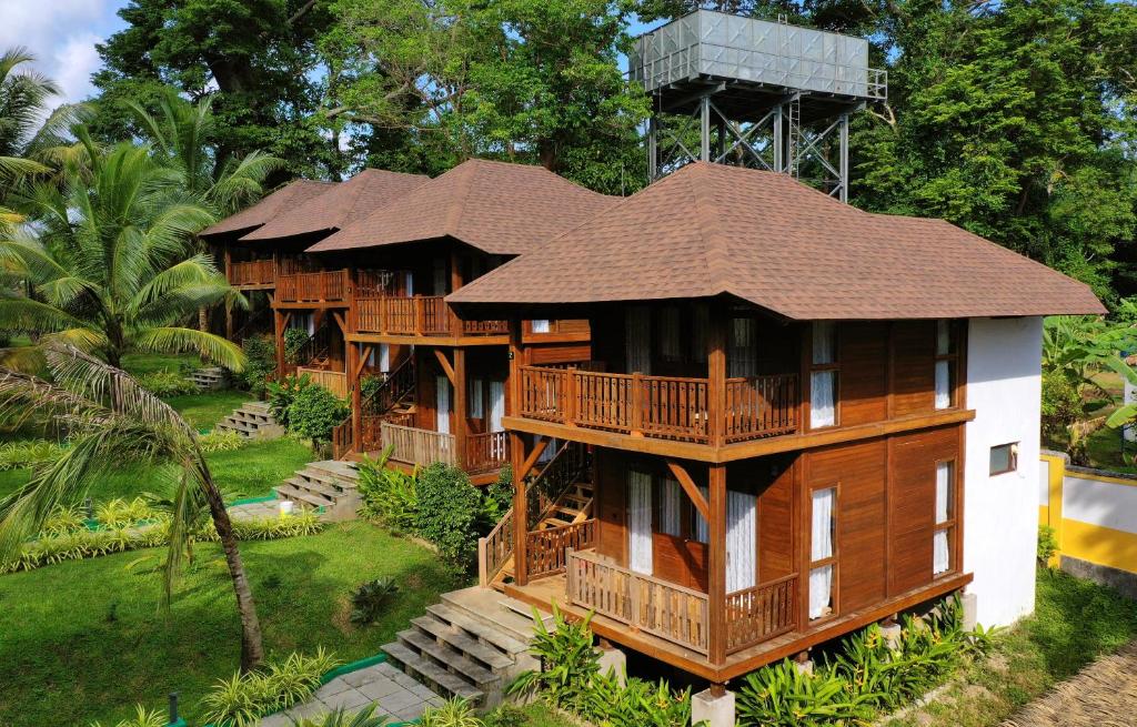 Big Tree Cottages